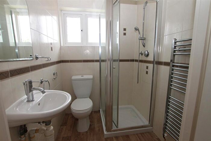 5 Bedroom Detached House For Sale In Kelvedon Green, Kelvedon Hatch, Brentwood, CM15