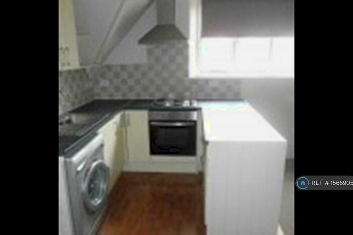 1 Bedroom Flat To Rent In Bull Pitch, Dursley, GL11