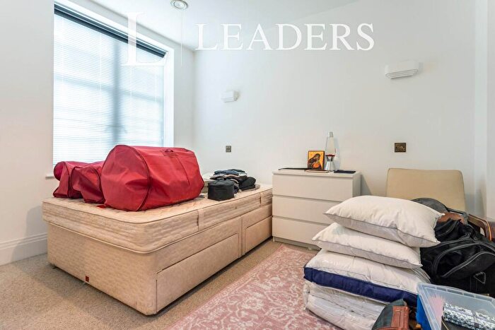 2 Bedroom Apartment To Rent In Lesbourne Road, Reigate, (.), RH2