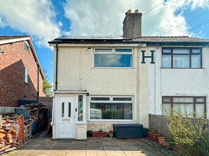 2 Bedroom Semi Detached House For Sale In Heather Road, Heswall, CH60