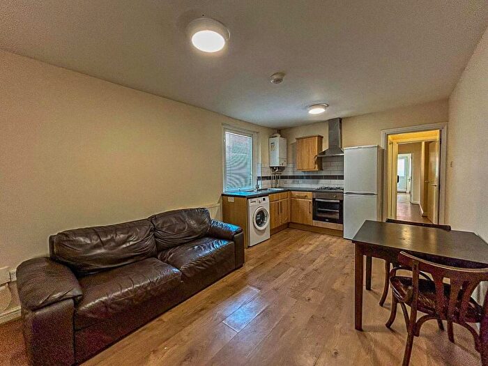 2 Bedroom Private Halls To Rent In Richmond Road, Roath, CF24