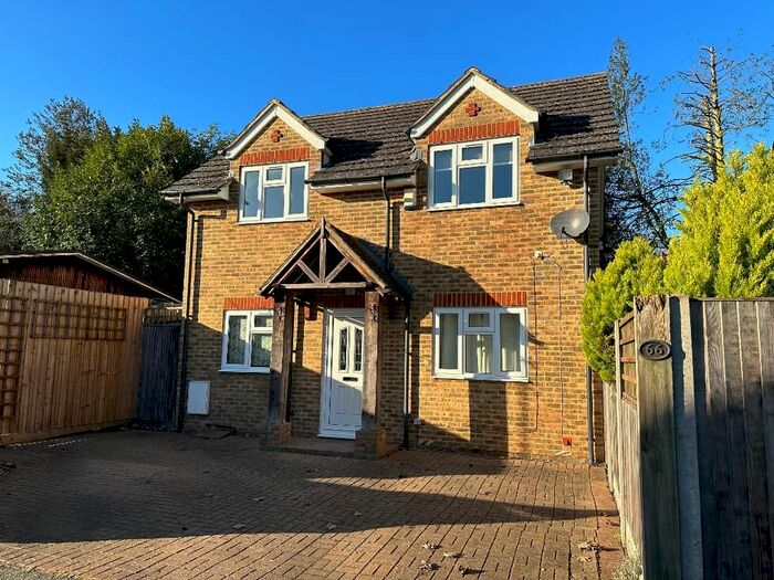 2 Bedroom Detached House To Rent In High Street, Penge, SE20