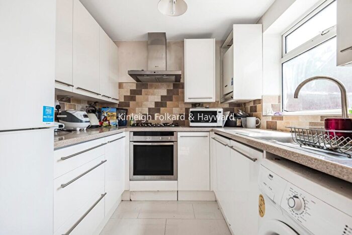 4 Bedroom House To Rent In Wilson Avenue, Mitcham, Surrey, CR4