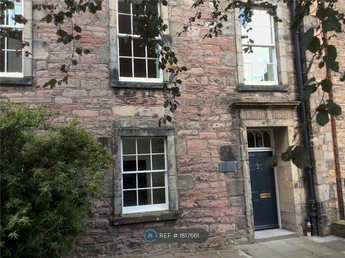 4 Bedroom Detached House To Rent In Reids Court, Edinburgh, EH8