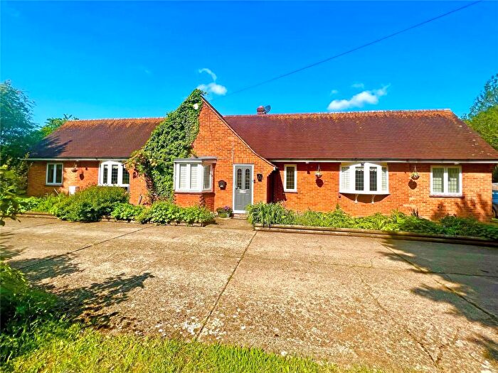 4 Bedroom Bungalow For Sale In Ash Road, Hartley, Kent, DA3