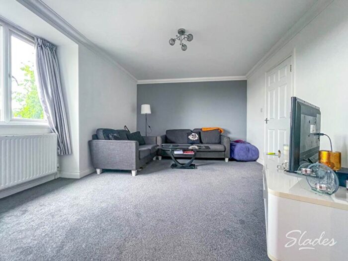 2 Bedroom Apartment To Rent In Christchurch Road, Bournemouth, Dorset, BH7