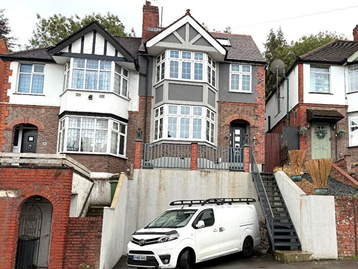 9 Bedroom Semi-Detached House For Sale In Farley Hill, South Luton, Luton, Bedfordshire, LU1