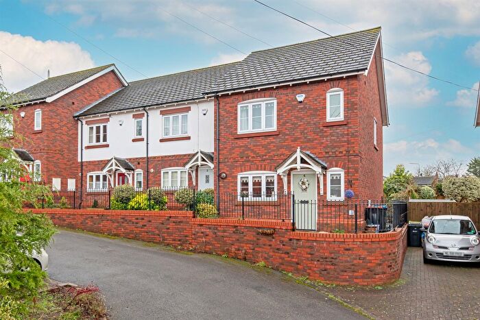 3 Bedroom End Terrace House For Sale In Railway Cottages, Chester Road, Helsby, Frodsham, WA6