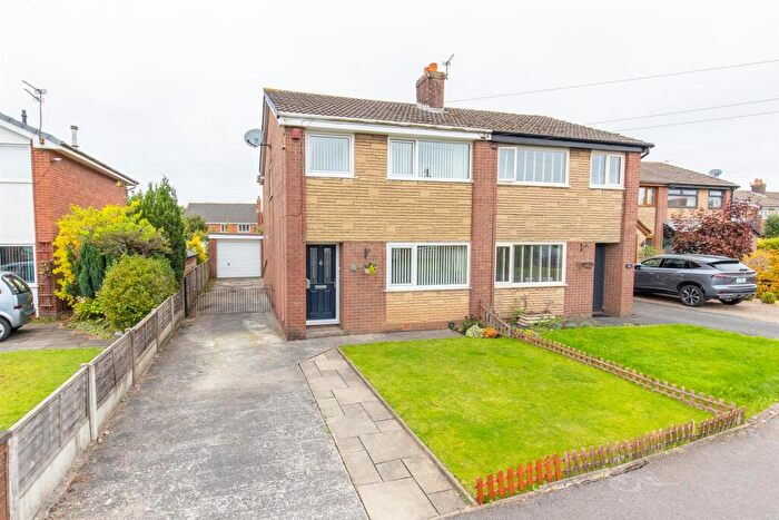 3 Bedroom Semi-Detached House For Sale In Lowther Drive, Leyland, PR26