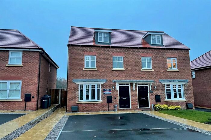 3 Bedroom Semi-Detached House To Rent In Braeburn Drive, Appleton, Warrington WA4