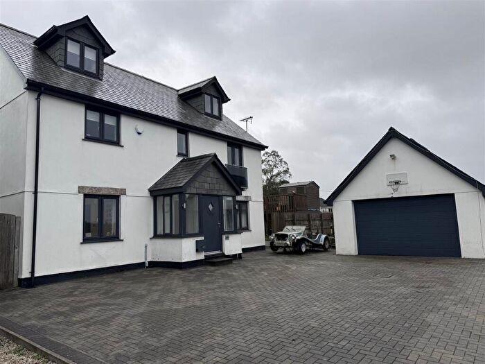 5 Bedroom Detached House For Sale In Beswetherick Field, Luxulyan, PL30