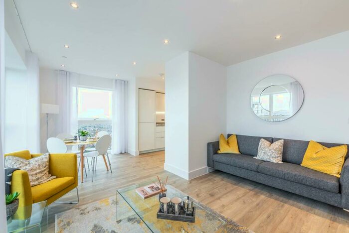 2 Bedroom Flat To Rent In Lyon Road, Harrow, HA1