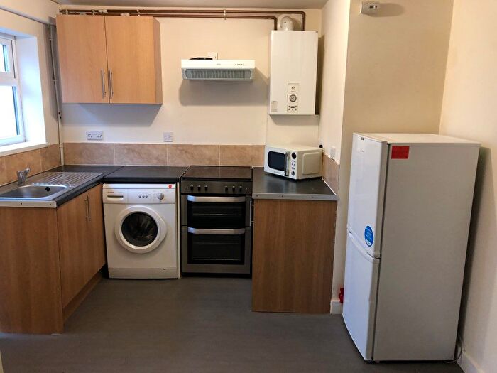 1 Bedroom Flat To Rent In Prestwood Road, Wednesfield, Wolverhampton, WV11