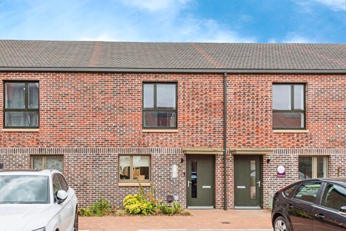 3 Bedroom Terraced House For Sale In Annapurna, Swindon, SN3