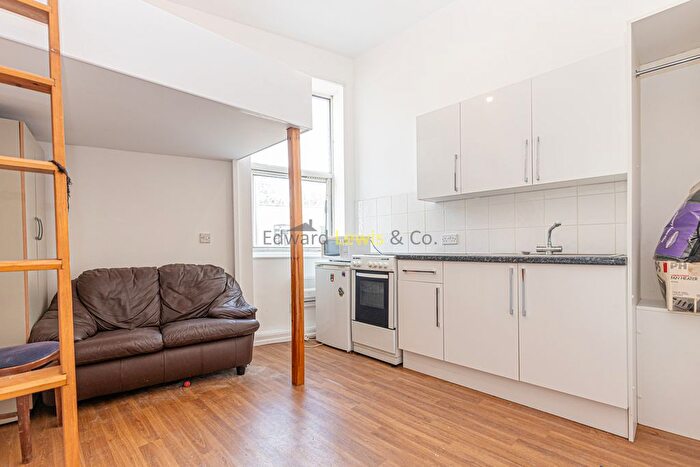 Studio To Rent In Rowhill Road, London, E5