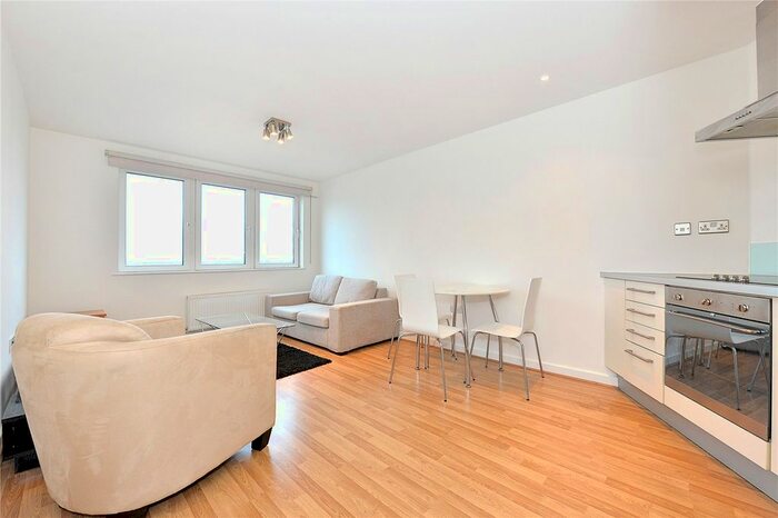 1 Bedroom Flat To Rent In Kinetica Apartments, 12 Tyssen Street, Hackney, London E8