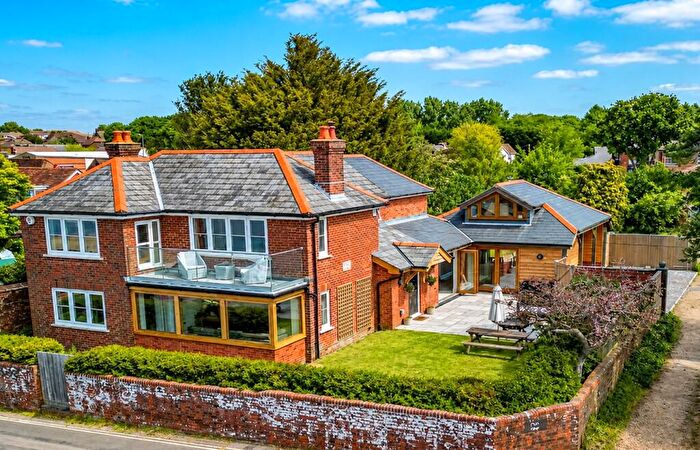 5 Bedroom Detached House For Sale In Swanwick Shore Road, Swanwick, Southampton, SO31