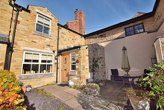 2 Bedroom Cottage For Sale In Victoria Road, Richmond, DL10