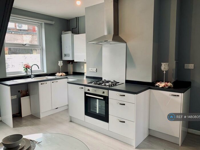 2 Bedroom Terraced House To Rent In Corporation Road, Birkenhead, CH41