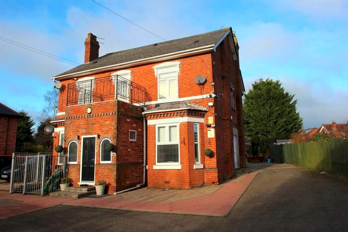 2 Bedroom Flat To Rent In Feckenham Road, Redditch, B97