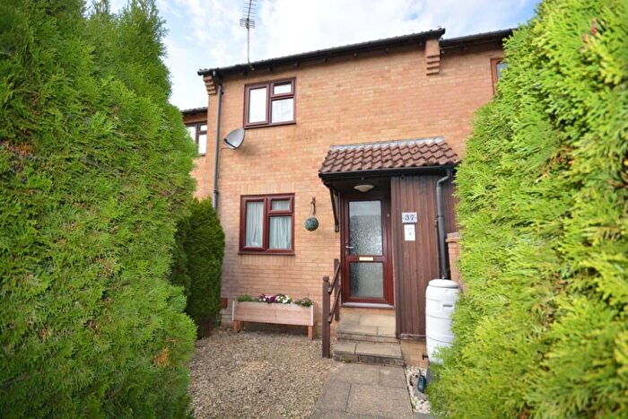 2 Bedroom Terraced House For Sale In King Richard Drive, Bearwood, Bournemouth, Dorset, BH11