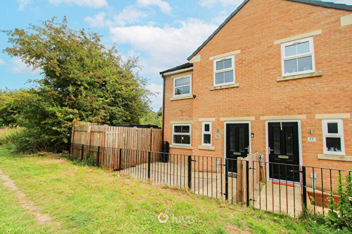 3 Bedroom Semi-Detached House For Sale In Waterside Road, Stainforth, Doncaster, DN7