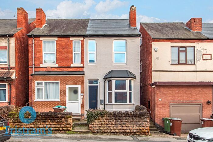 3 Bedroom Semi Detached House For Sale In Broomhill Road, Nottingham, NG6