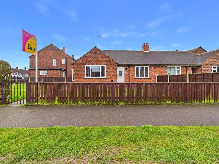 2 Bedroom Semi Detached Bungalow For Sale In Manor Drive, Featherstone, Pontefract, WF7