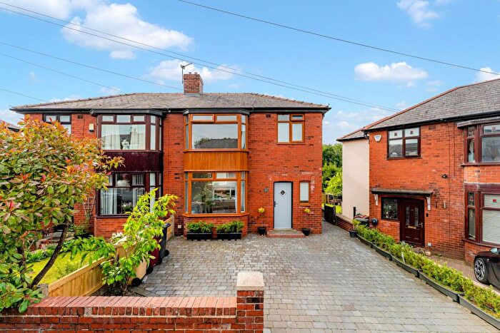 3 Bedroom Semi-Detached House For Sale In Delph Avenue, Egerton, Bolton, BL7