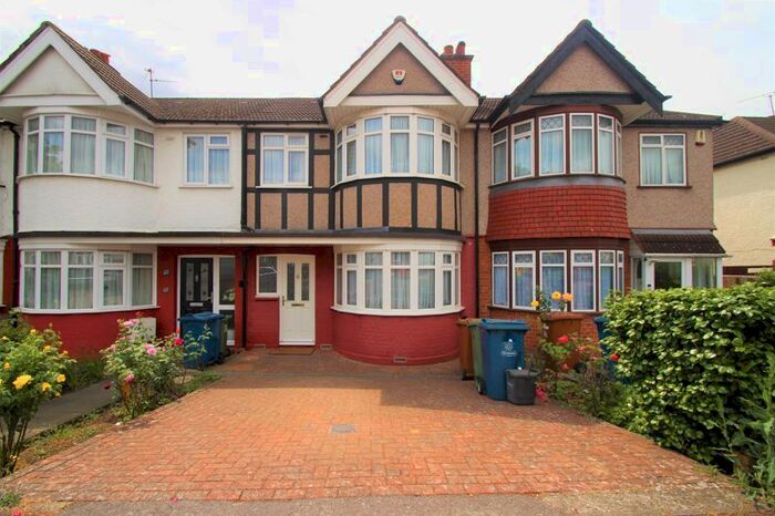 3 Bedroom Terraced House To Rent In Clitheroe Avenue, Harrow, HA2