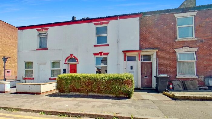 1 Bedroom Flat To Rent In Cross Street, Burton-On-Trent, Staffordshire, DE14