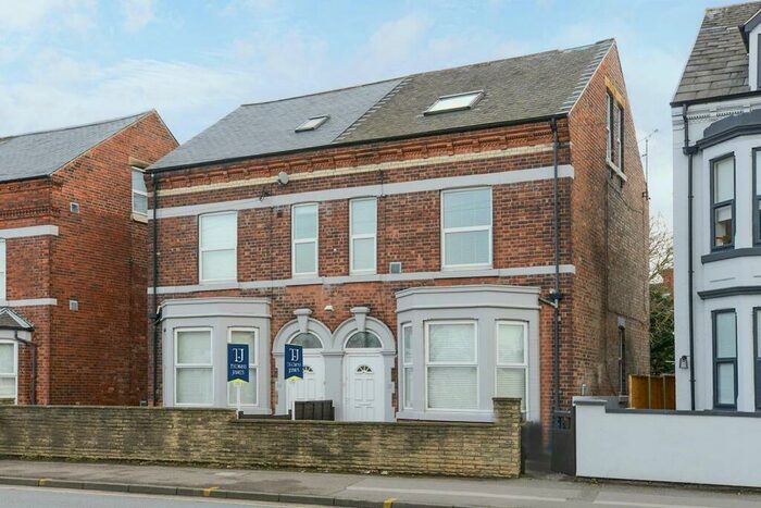 1 Bedroom Semi-Detached House To Rent In Radcliffe Road, West Bridgford, Nottingham, NG2