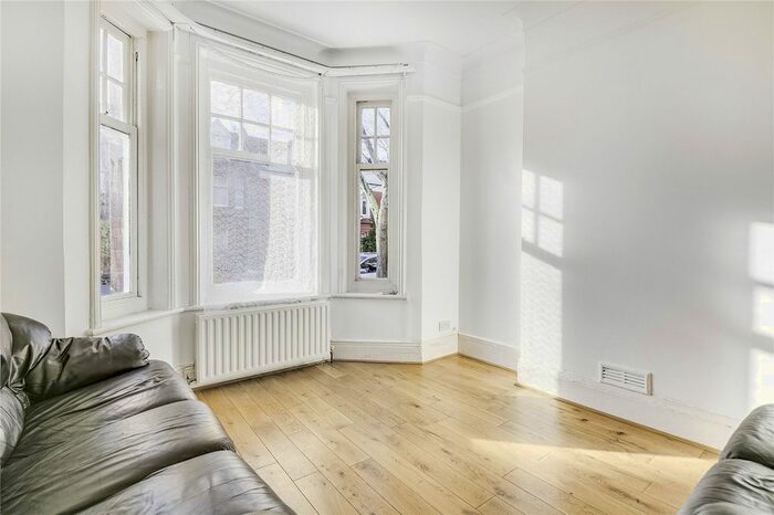 5 Bedroom Terraced House To Rent In Barcombe Avenue, London SW2