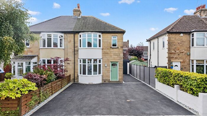 3 Bedroom Semi-detached House For Sale In Garth Grove, Menston, Ilkley, West Yorkshire, LS29