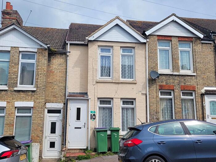 3 Bedroom Terraced House For Sale In Edward Road, Folkestone, Kent, CT19