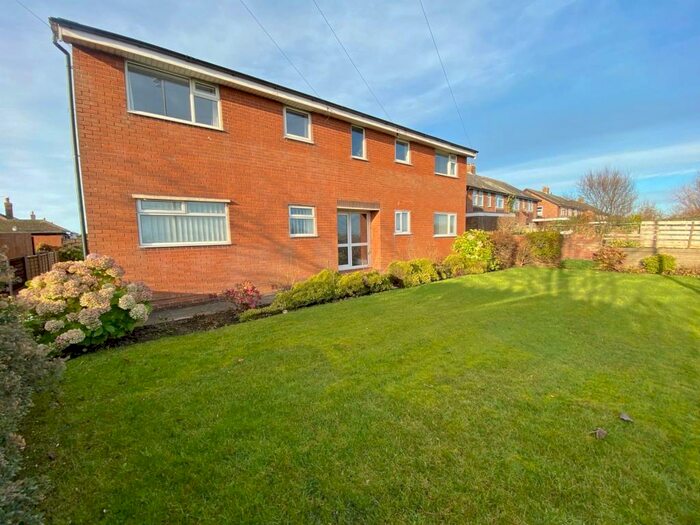 2 Bedroom Flat To Rent In Osborne Grove, Thornton-Cleveleys, FY5