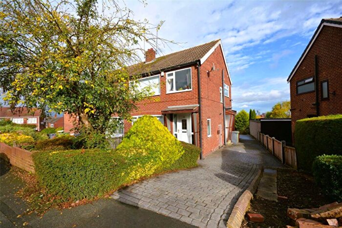 3 Bedroom Semi Detached House For Sale In Green Hill Gardens, Leeds, West Yorkshire, LS12