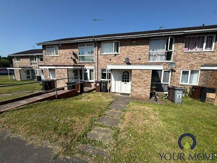 2 Bedroom Maisonette For Sale In Merryfield Close, Solihull, West Midlands, B92
