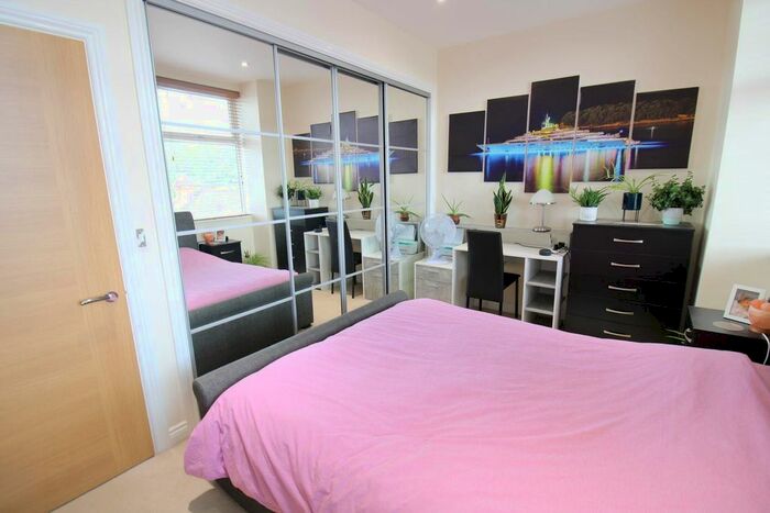 1 Bedroom Flat To Rent In Silvester Road, Cowplain, Waterlooville, PO8