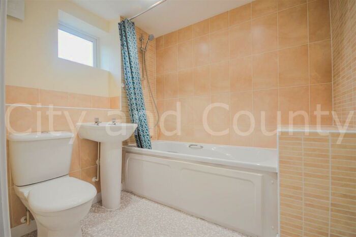 2 Bedroom Flat To Rent In Emperor Way, Peterborough, PE2