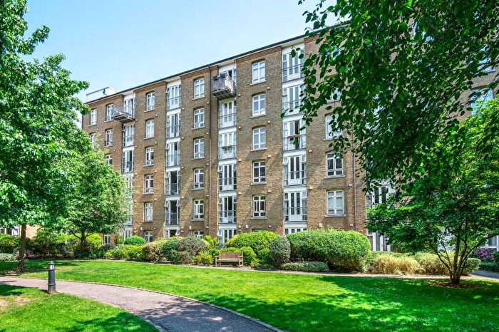 1 Bedroom Apartment For Sale In Park East Building, Bow Quarter, Fairfield Road, E3
