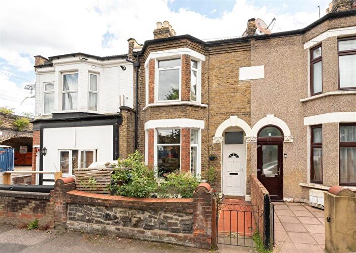 4 Bedroom House For Sale In Trumpington Road, Forest Gate, E7