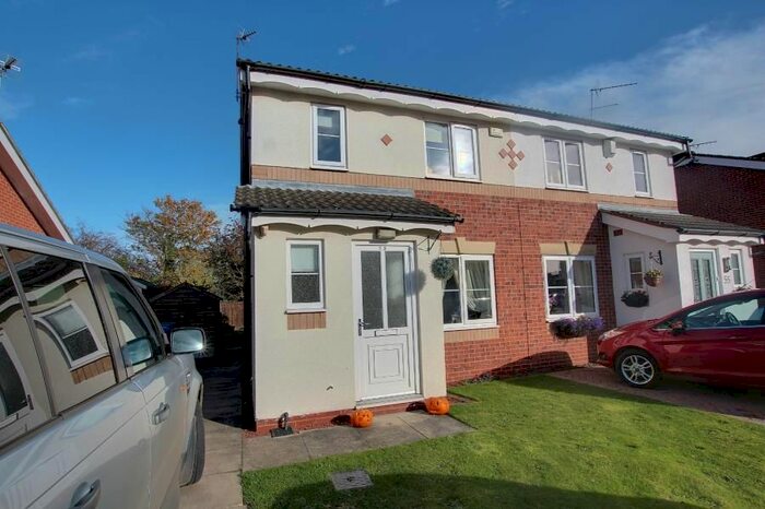 3 Bedroom Semi-Detached House To Rent In Marchant Close, Beverley, HU17