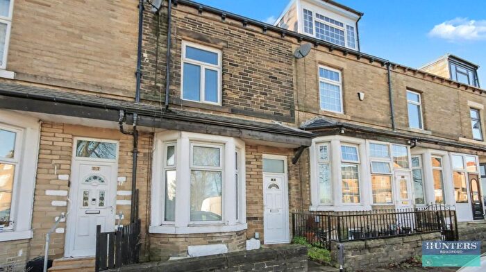 3 Bedroom Property To Rent In Lingwood Road, Bradford, BD8