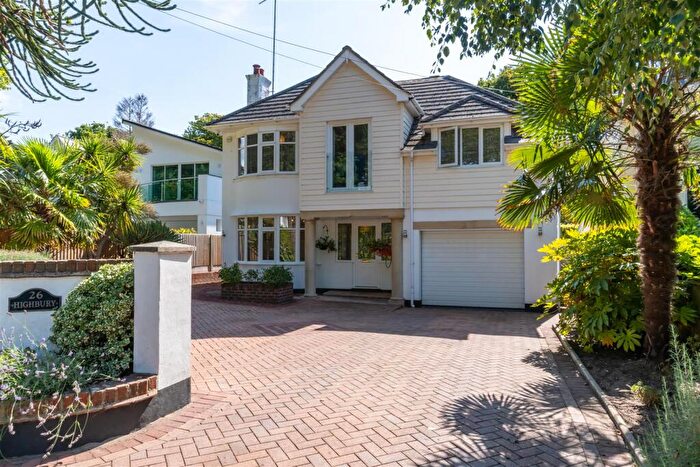 4 Bedroom Detached House For Sale In Brownsea View Avenue, Lilliput, BH14