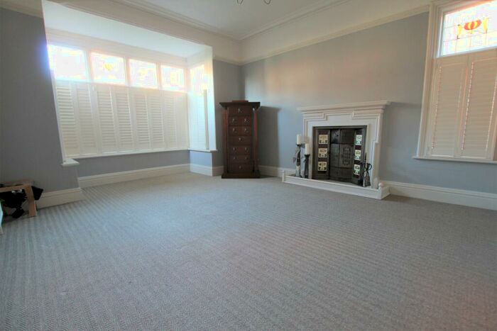 4 Bedroom Detached House To Rent In North Road, West Bridgford, NG2