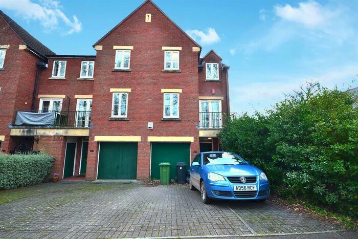 1 Bedroom End Of Terrace House To Rent In Gras Lawn, Room A.S, Exeter, EX2