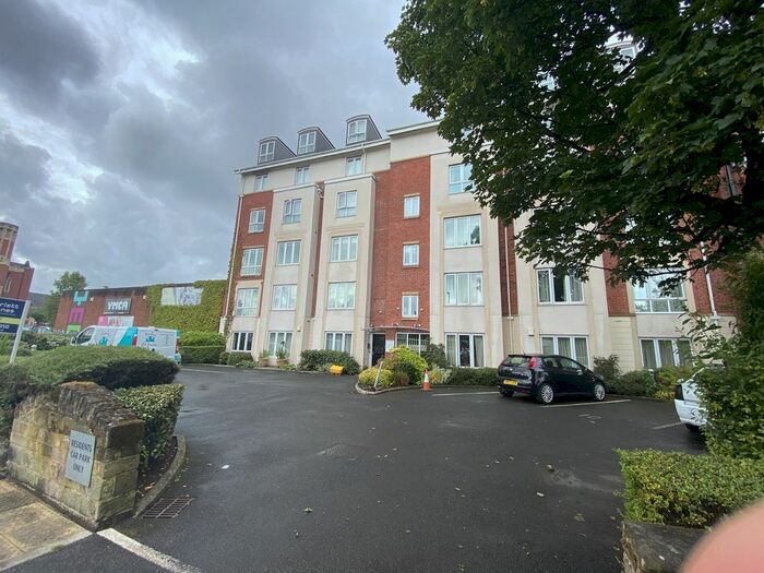 2 Bedroom Flat To Rent In Manchester Road, Southport, Merseyside., PR9