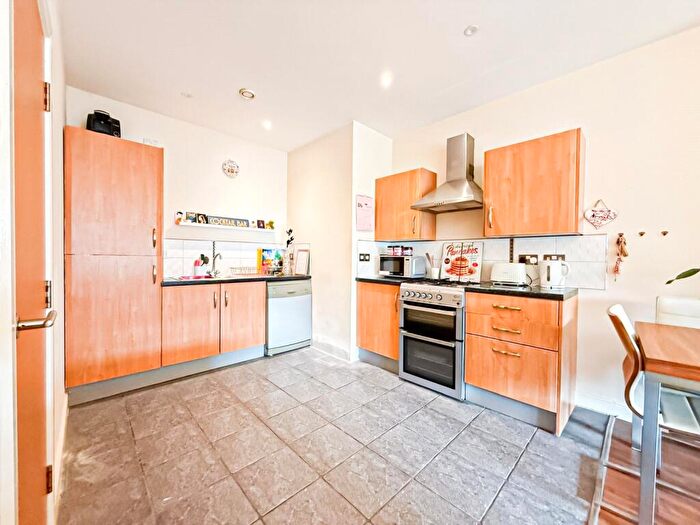 2 Bedroom Apartment To Rent In Sir Thomas Street, Liverpool, Merseyside, L1
