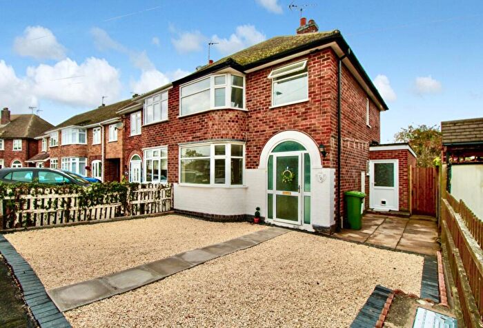 3 Bedroom Semi-Detached House For Sale In The Fairway, Blaby, Leicester, Leicestershire, LE8